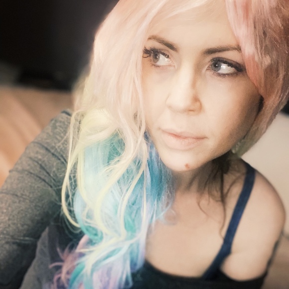 Meet your Posher, Ruby - Picture 1 of 1